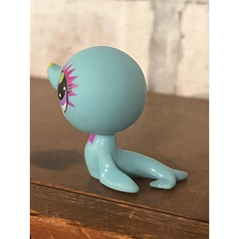 Hasbro Littlest Pet Shop LPS Blue Seal #2848‎ Swinging Circus